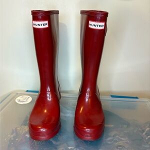 Hunter Classic Cherry Red Boots